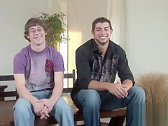 Southern stud gives blowjob and gets sprayed
