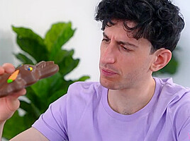 Stepmom Wants Cream Filling On Easter - S4:E5 - Momlover