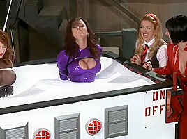 Superheroines Lesdom Fetish