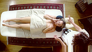 Sweet teen 18+ gets her pussy banged by masseur