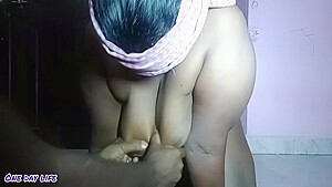 Tamil Desi Hot Wifes Boobs Squeezing Milking Video