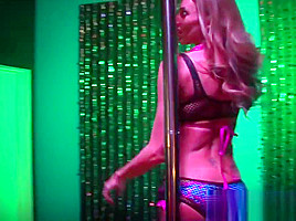 The Stripper Experience - Juelz have a huge cock in her ass