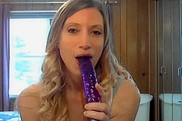 This Babe takes a giant sex-toy in her wazoo