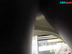 Tiny g-string of a hot girl seen in free upskirt video