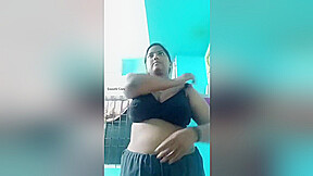 Today Exclusive- Desi Girl Shows Her Nude Body