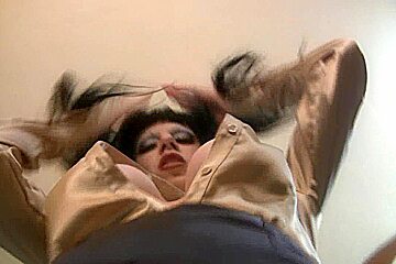 Trinity puts a dildo in her vagina and drills it hard