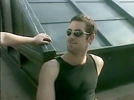Underft - Sean's hot feet - 1