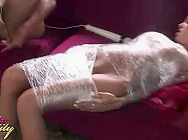 Vaniity Wraps Up Angelina
