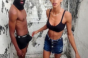 Venham Ver O Boy Me Fodendo No Quintal De Casa  4 Min