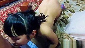 Vietnamese teen 18+ give a blowjob - Em rau thoi ken qua sieu
