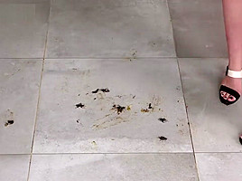 Vika crushing tiny bugs with high heels 