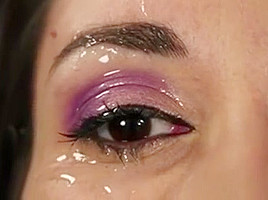 Wacky Stunner Gets Sperm Shot On Her Face Swallowing All The
