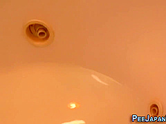 Watersports Asian Pissing