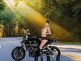 Zuzana Lonely / rider