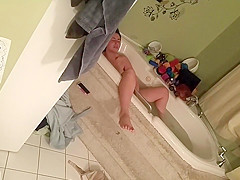 a milf pisses outdoors