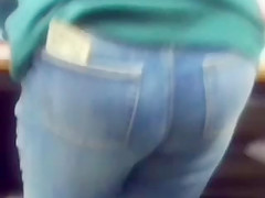 ass of blonde women in tight jeans