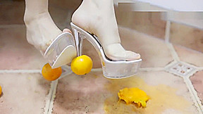 chinese girl crush oranges