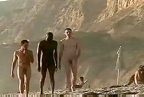cute wht homo cpl pick-up big blk chap at in nature's garb beach