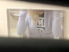 films blonde girl peeing
