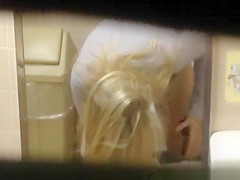 films blonde girl peeing