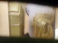 films blonde girl peeing