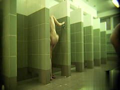 in public pool showers 1021