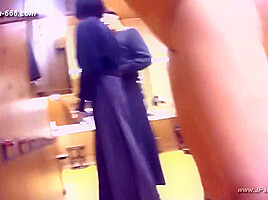 japanese public bathroom changeroom 92
