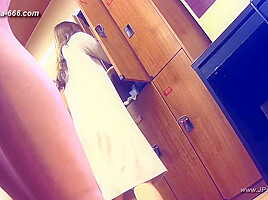 japanese public bathroom changeroom 92