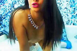 lustful Shecharmer Flaunts Beauty And Rockhard shlong