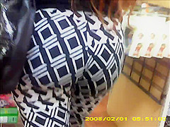 nice fat black jiggly booty spy in store 33