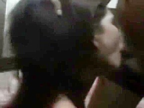 paki kanwal sucking guud dick