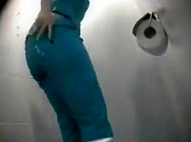pissing wc