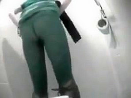 pissing wc