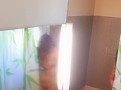 sous la douche