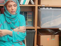 teen 18+ Wearing Hijab Caught Stealing