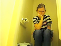 teen 18+ chick pulls down her tight jeans pants to pee