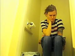 teen 18+ chick pulls down her tight jeans pants to pee