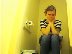 teen 18+ chick pulls down her tight jeans pants to pee