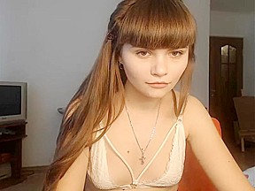 teen 18+ shows her hot body