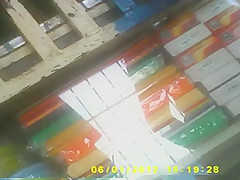 vecinita en la bodega